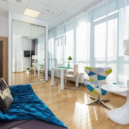 Varsovia Apartments Warsaw By Noclegi Renters Exteriör bild
