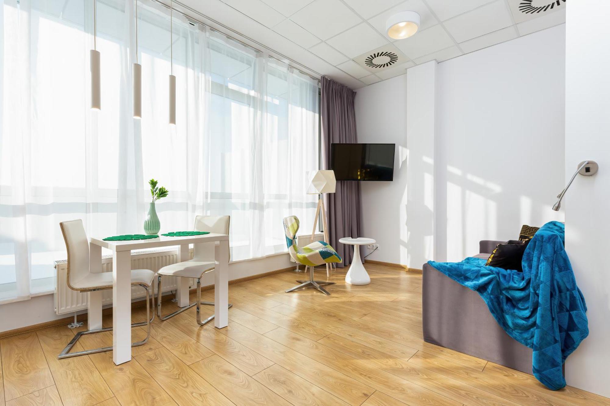 Varsovia Apartments Warsaw By Noclegi Renters Exteriör bild