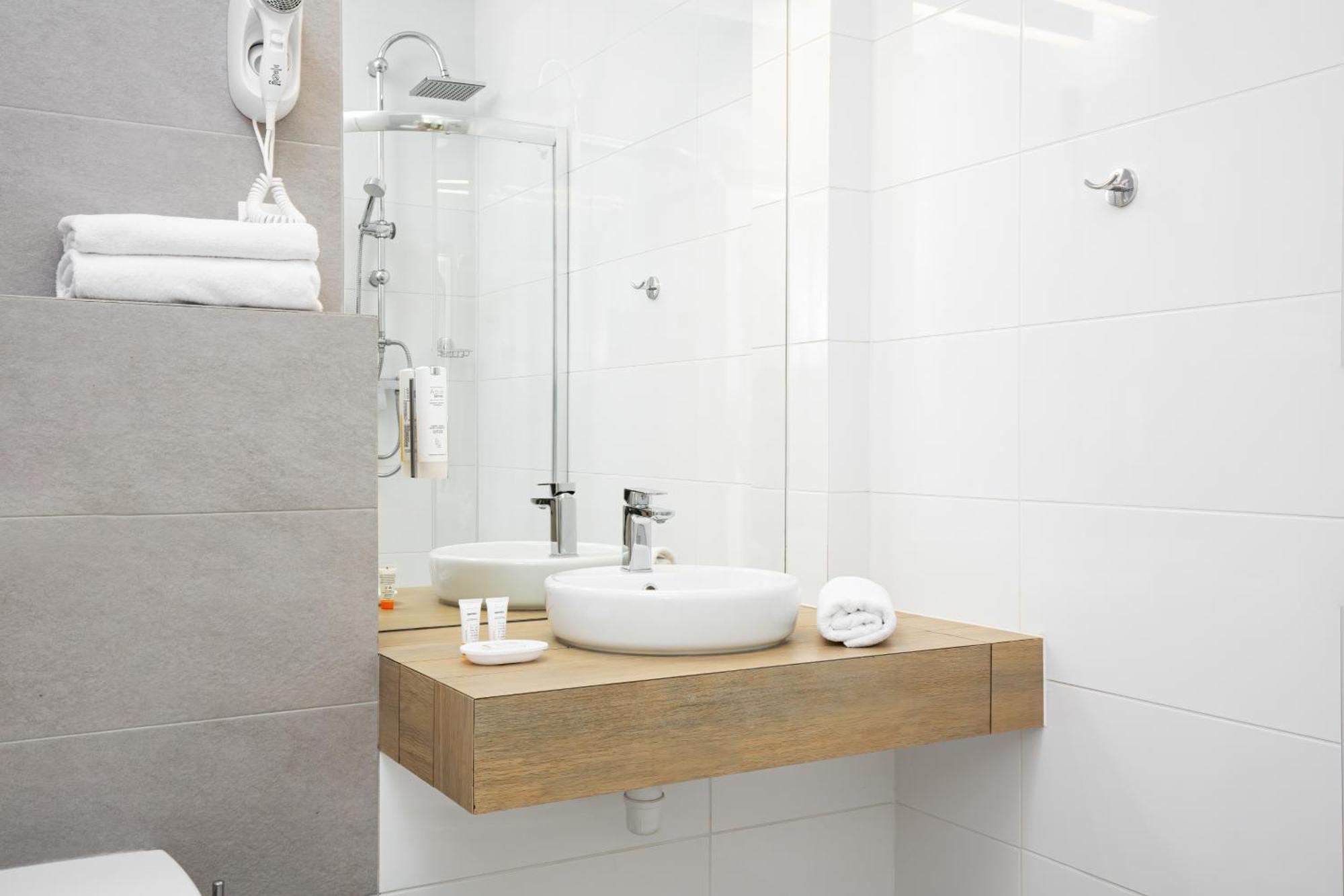 Varsovia Apartments Warsaw By Noclegi Renters Exteriör bild